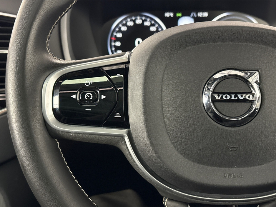 2021 Volvo XC90 - image 38