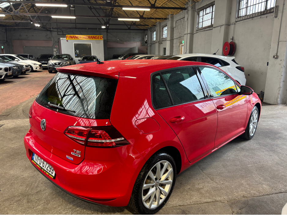 2017 Volkswagen Golf - image 18