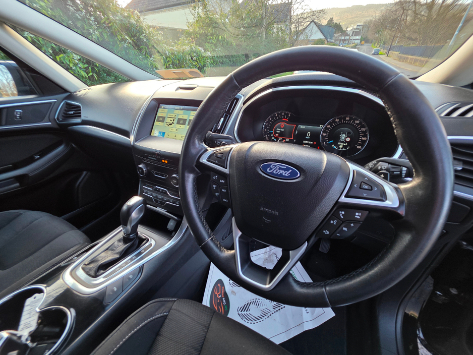 2017 Ford S-Max - image 14