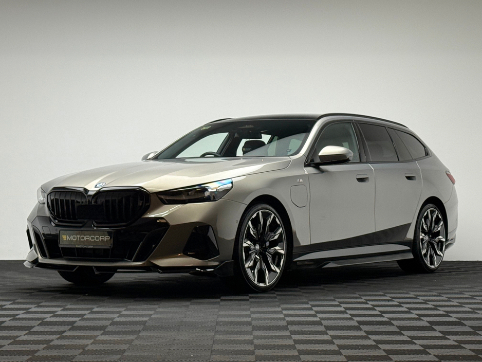 2025 BMW 5 Series 530E M SPORT €67,990