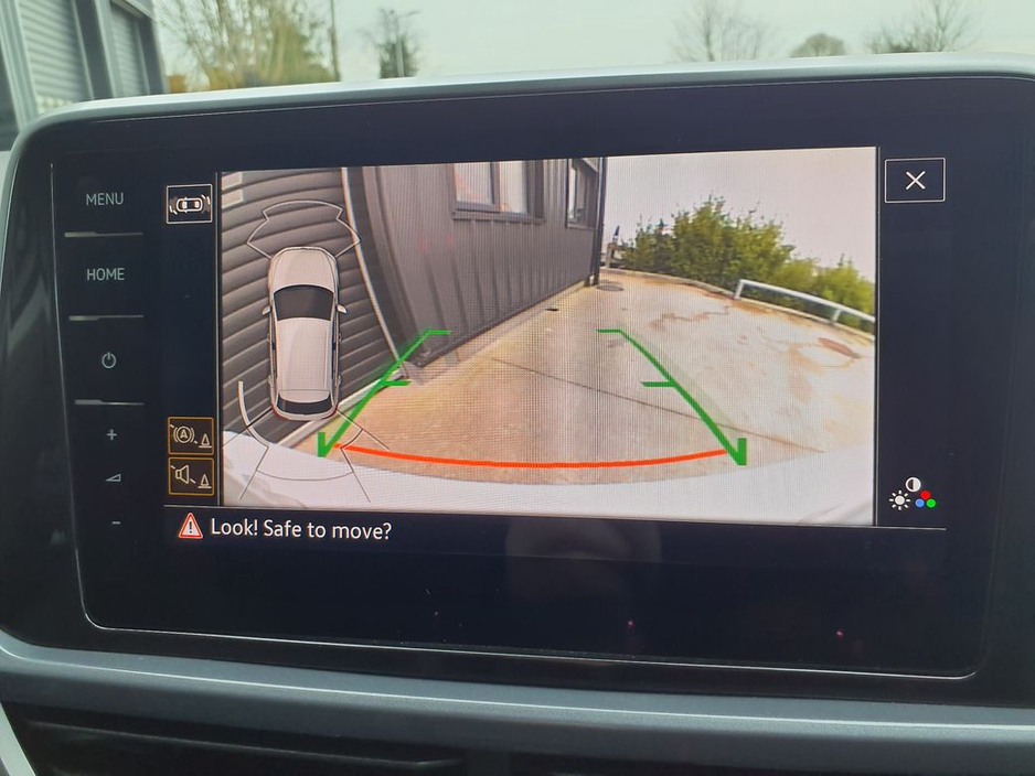 2023 Volkswagen T-Roc 2.0 TDi Sport DSG 150PS €30,950