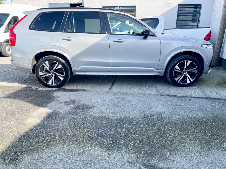 2023 Volvo XC90 - image 17