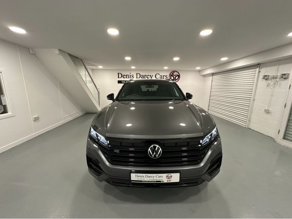 2023 Volkswagen Touareg V6 BLACK EDITION 3.0 TDI AUTO VW/AUDI SPECIALISTS WWW.DENISDARCYCARS.IE €84,950
