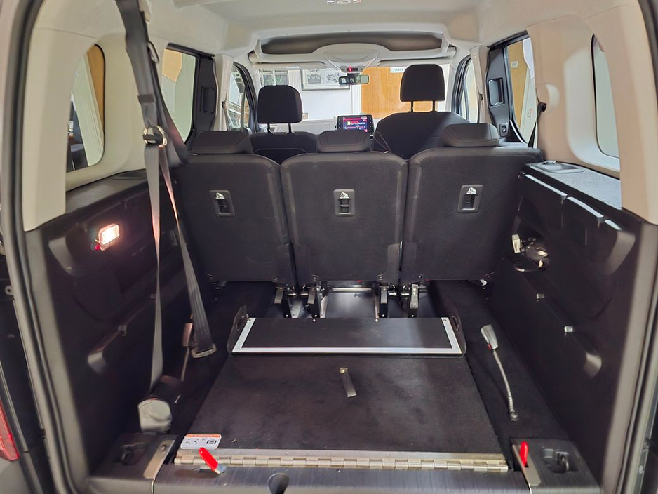 2024 Citroen Berlingo Wheelchair Accessible - Feel Pack Diesel Bluehdi 100 5 Seats €34,950