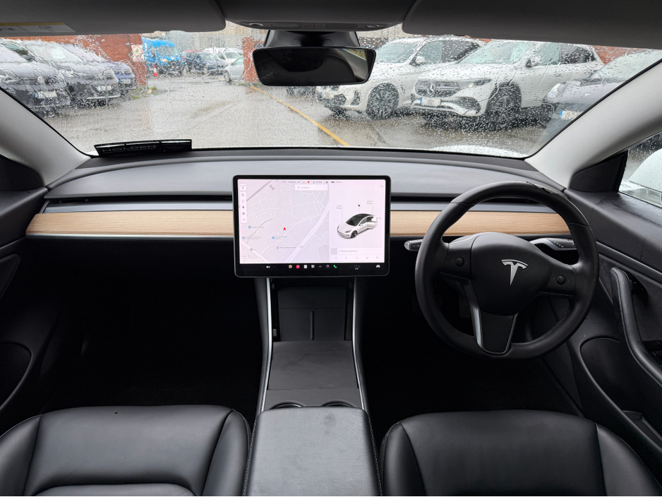 2020 Tesla Model 3 STANDARD RANGE + RWD..PANORAMIC ROOF €18,900