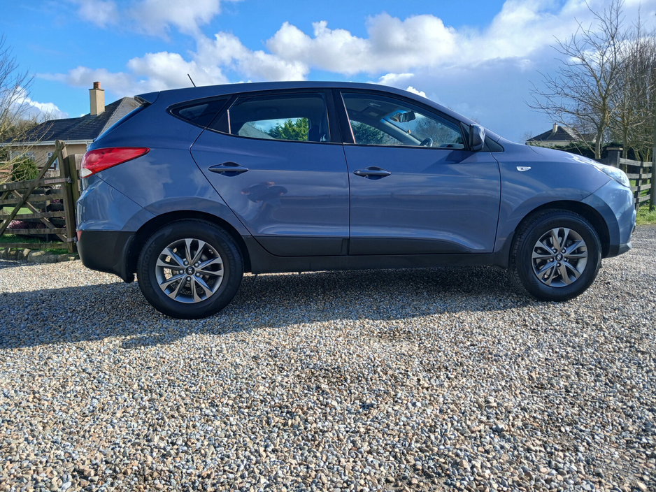 2014 Hyundai ix35 - image 3
