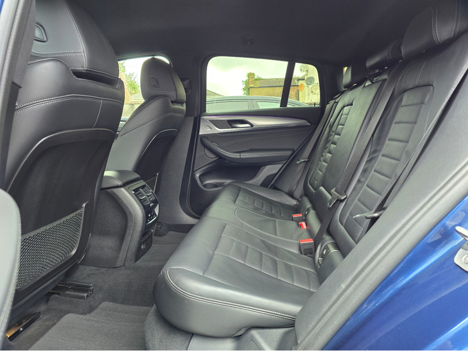 2019 BMW X4 - image 15