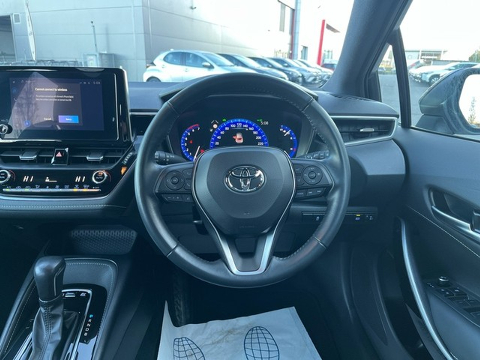 2023 Toyota Corolla - image 9