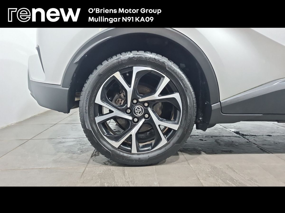 2019 Toyota C-HR 1.8 HYBRID SPORT €18,900