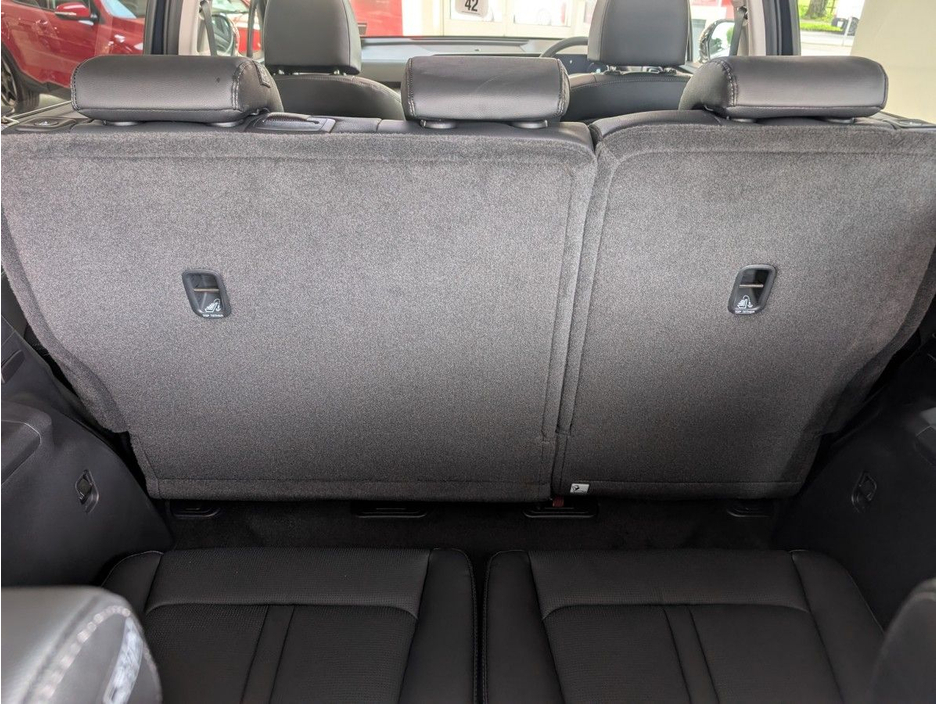 2026 Kia Sorento - image 11