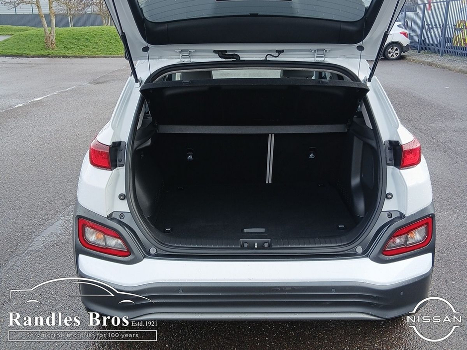 2020 Hyundai Kona - image 15