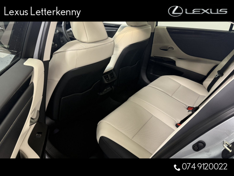 2025 Lexus ES 300 H ES300h Dynamic €60,995