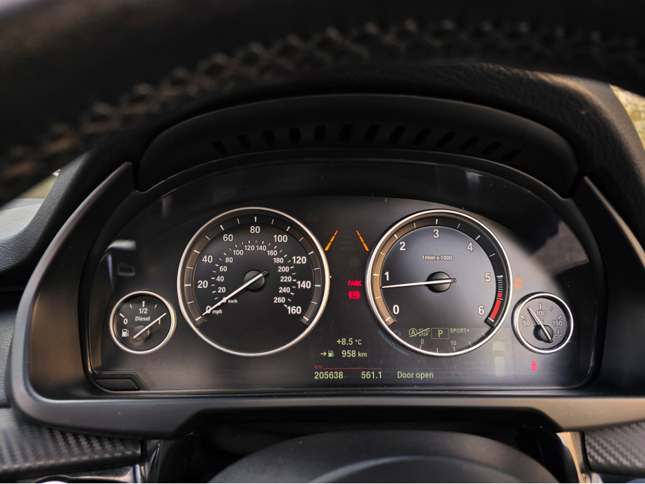 2015 BMW X5 - image 30