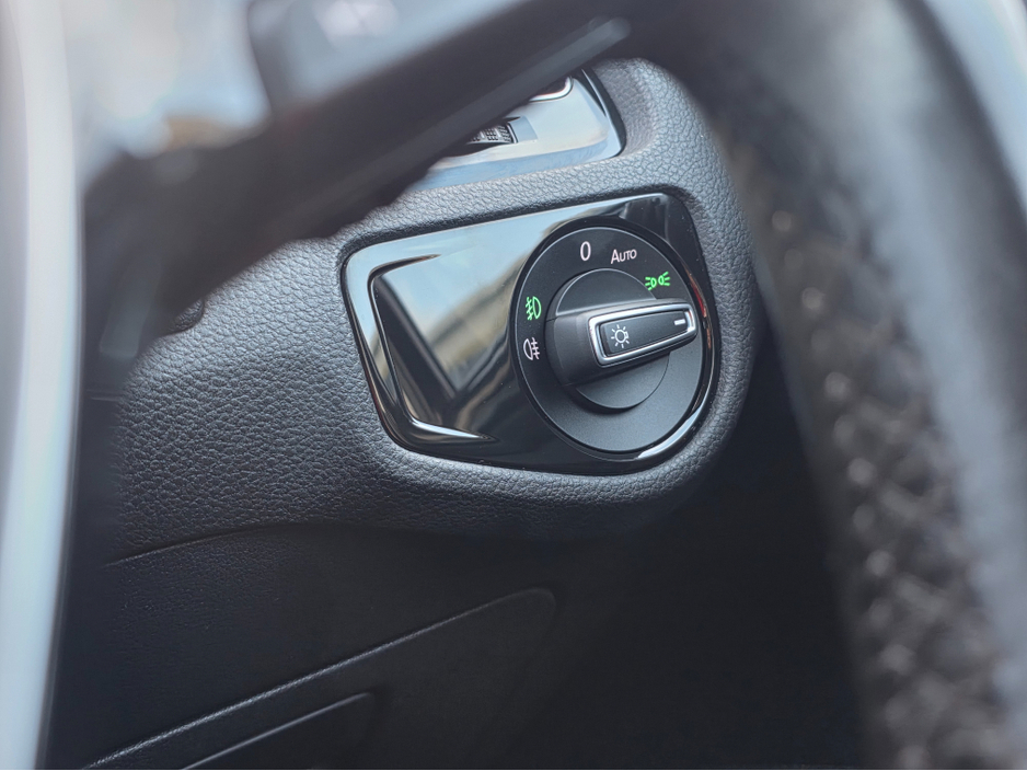 2015 Volkswagen Golf ESTATE ( 152 REG LEATHER FULL LEATHER SEATS 1.4 TSI AUTOMATIC ESTATE FULL LEATHER HEATED ELECTRIC SEATS  REV CAMERA ALLOYS LOW TAX BAND €13,950