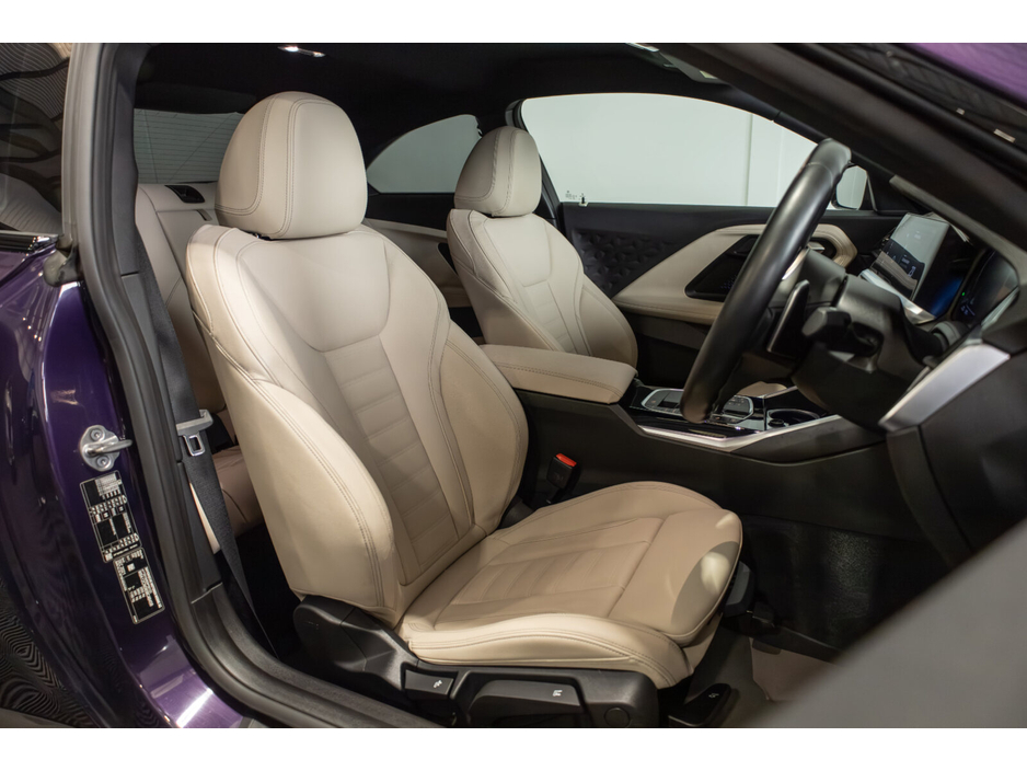 2022 BMW 2 Series - image 10