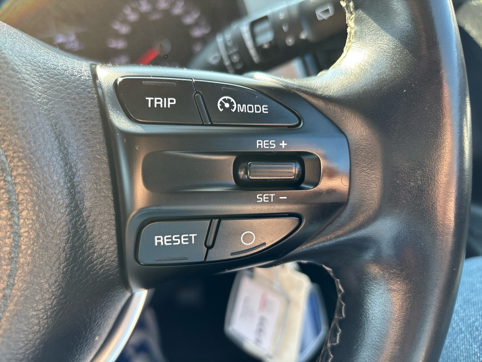 2022 Kia Stonic - image 16