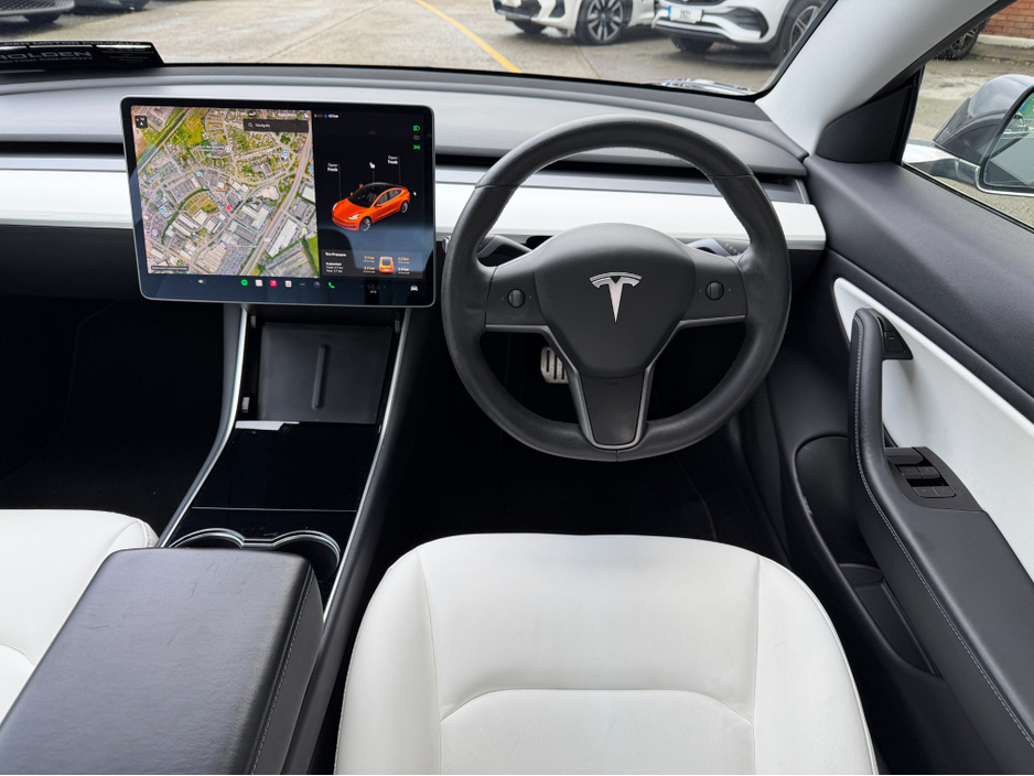 2019 Tesla Model 3 PERFORMACE..WHITE LEATHER..AWD €20,900
