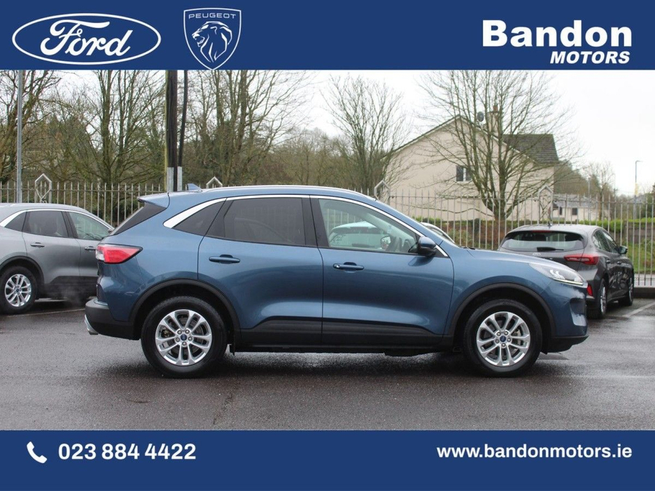 2024 Ford Kuga - image 4