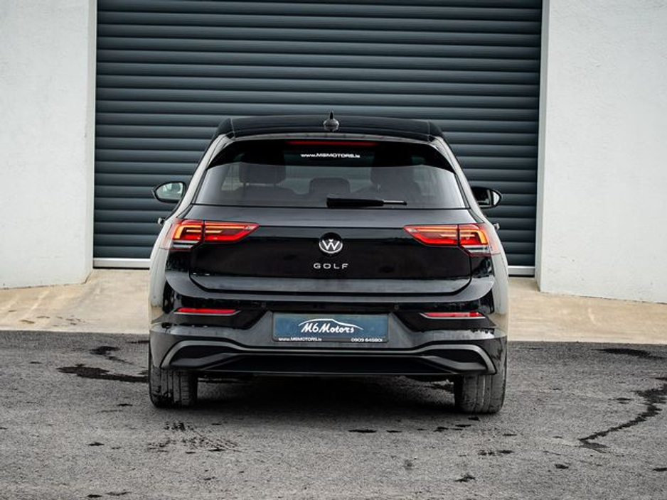 2021 Volkswagen Golf - image 4