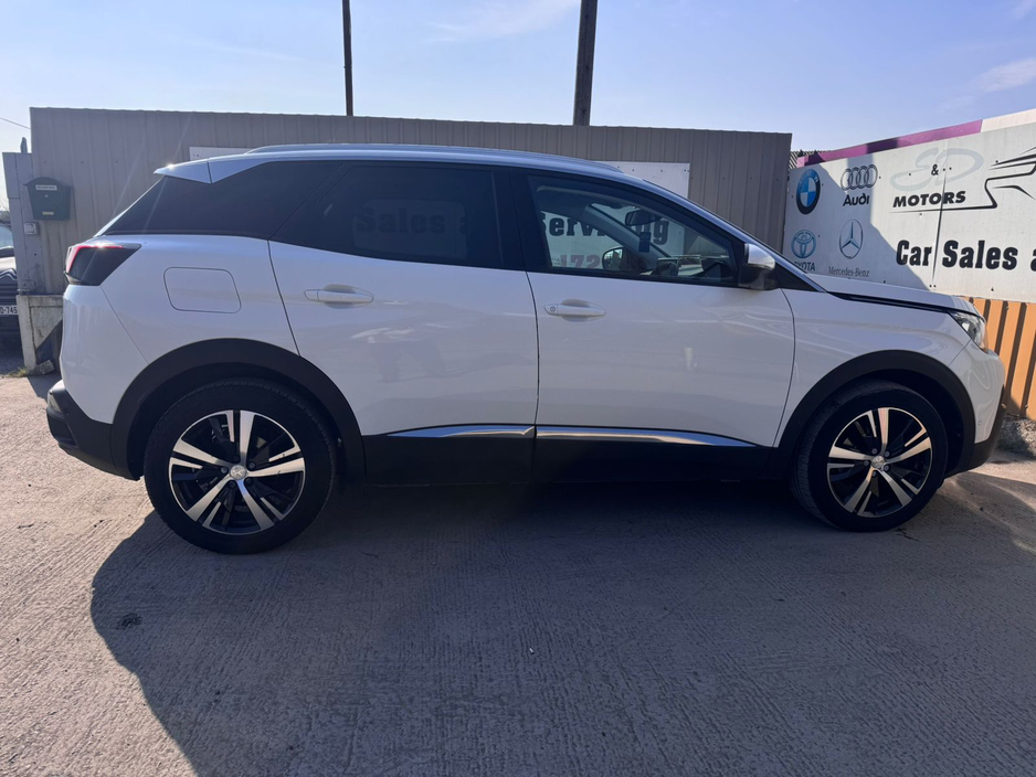 2019 Peugeot 3008 - image 13