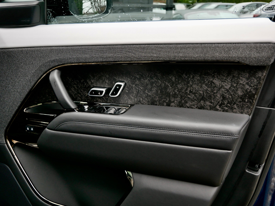 2025 Land Rover Range Rover Sport 3.0 I6 PHEV 550 PS Autobiography €139,950