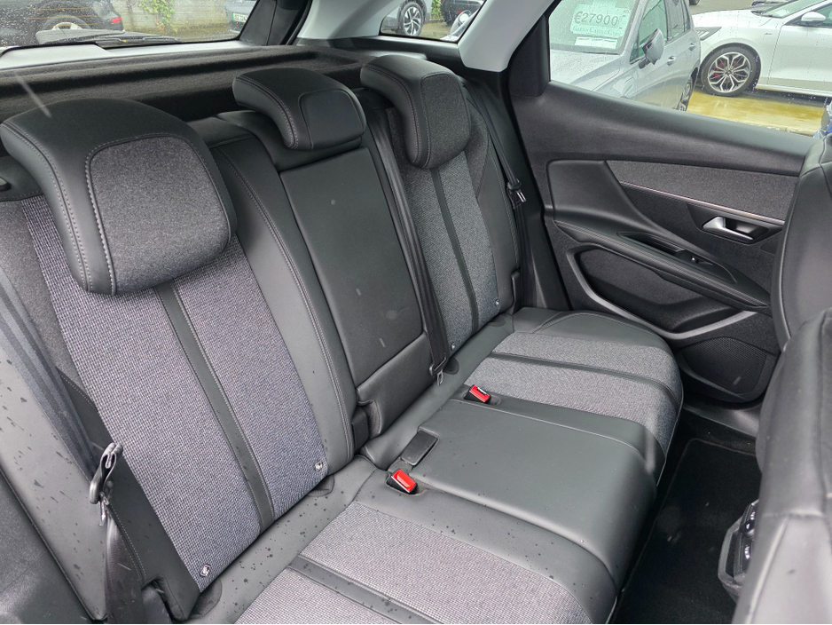 2020 Peugeot 3008 - image 20