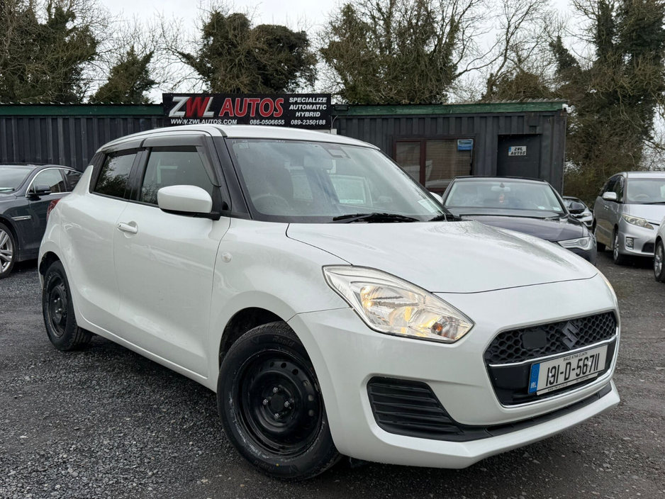 2019 Suzuki Swift - image 2