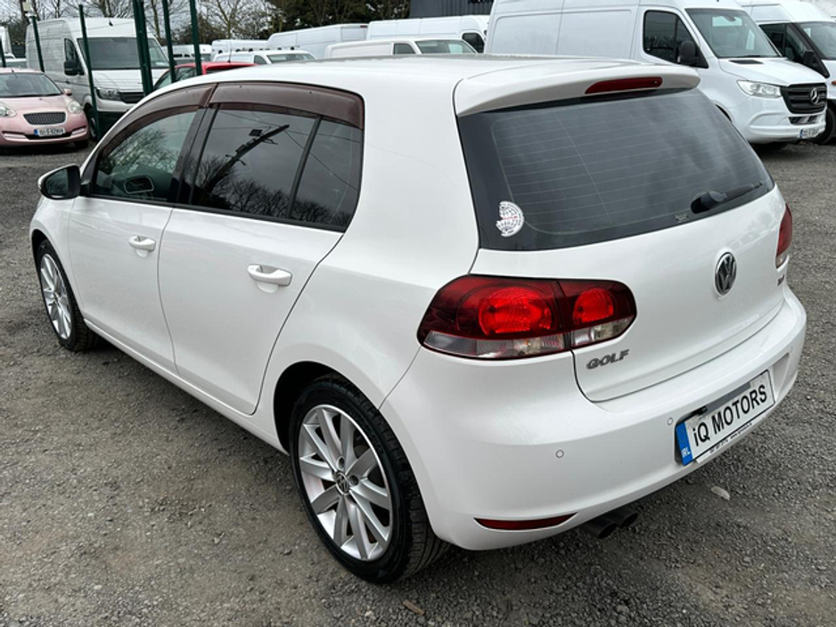 2012 Volkswagen Golf - image 12