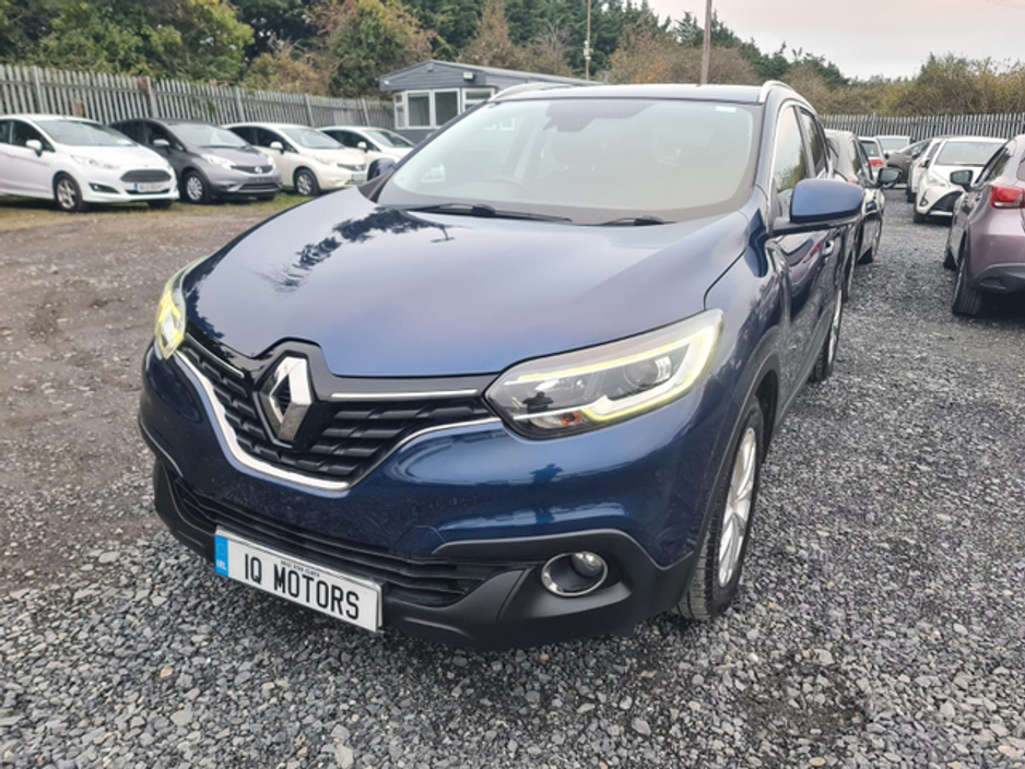 2016 Renault Kadjar - image 2