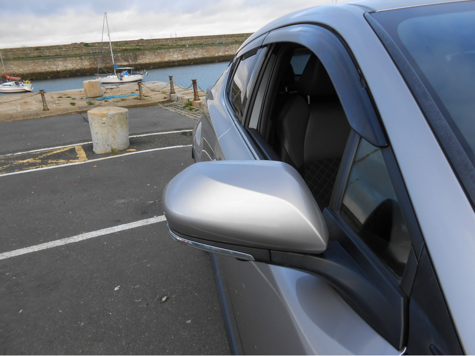 2020 Toyota C-HR - image 20