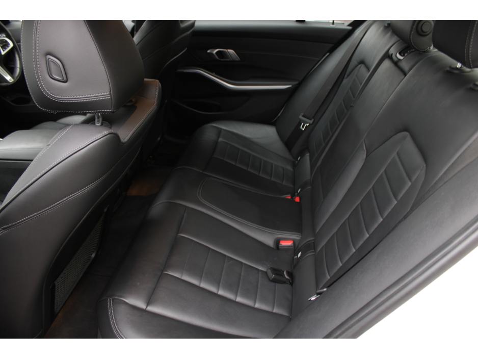 2019 BMW 3 Series 2.0D X-DRIVE M-SPORT PRO PLUS 4DR SALOON AUTO // 1 OWNER WITH ONLY 91,000 KM'S // BUY WITH CONFIDENCE AA AND SIMI APPROVED DEALER 2026 // FINANCE ARRANGED // ALL TRADE INS WELCOME // €33,950