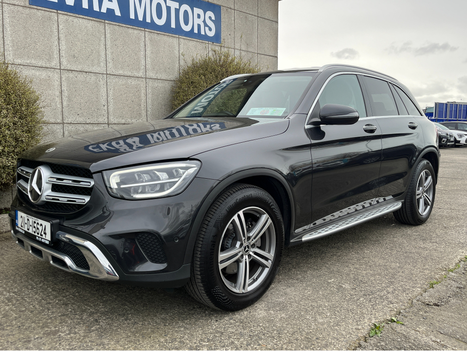 2021 Mercedes-Benz GLC Class - image 5