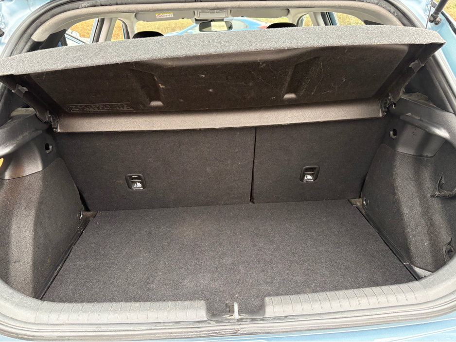 2016 Hyundai i20 - image 10