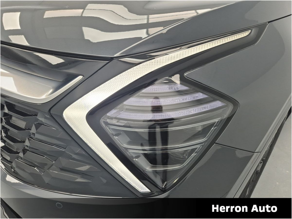 2023 Kia Sportage - image 9