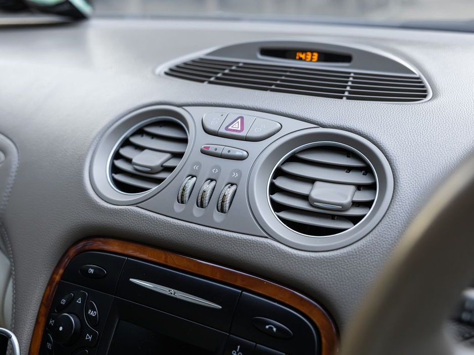 2003 Mercedes-Benz SL Class - image 16