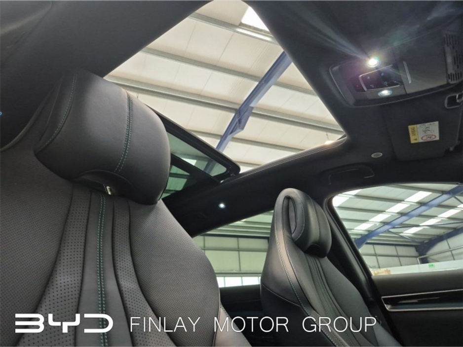 2025 BYD Seal U Boost PLUG-IN HYBRID 80km RANGE €40,950