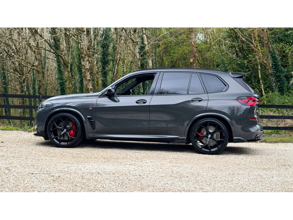 2023 BMW X5 - image 8