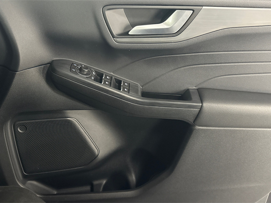 2023 Ford Kuga TITANIUM 2.5 PHEV**DIGITAL DASH**MULTIFUNCTIONAL STEERING WHEEL**DUAL CLIMATE CONTROL**BLUETOOTH**TOUCH SCREEN MEDIA DISPLAY**NAVIGATION**BLACK CLOTH INTERIOR**FINANCE AVAILABLE** €24,995