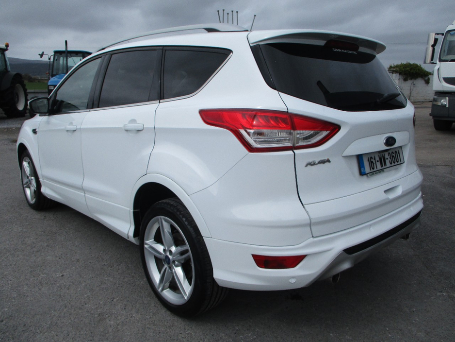 2016 Ford Kuga - image 8