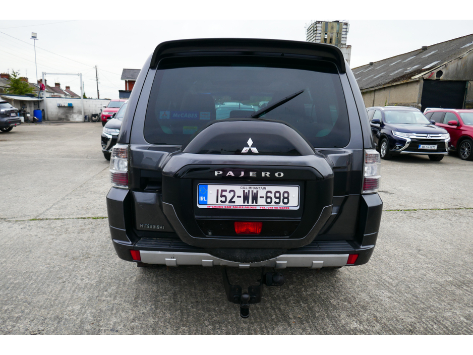 2015 Mitsubishi Pajero LWB N1 5-ST AT N 4DR A AUTO €22,000