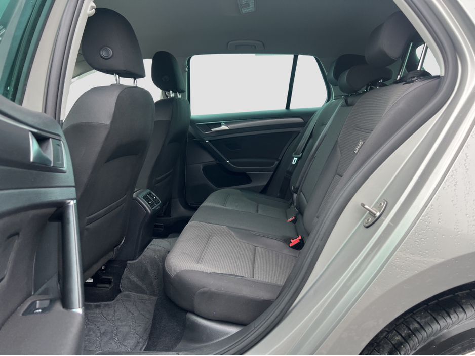 2018 Volkswagen Golf 2018 Volkswagen Golf 1.2 TSI Automatic €17,950