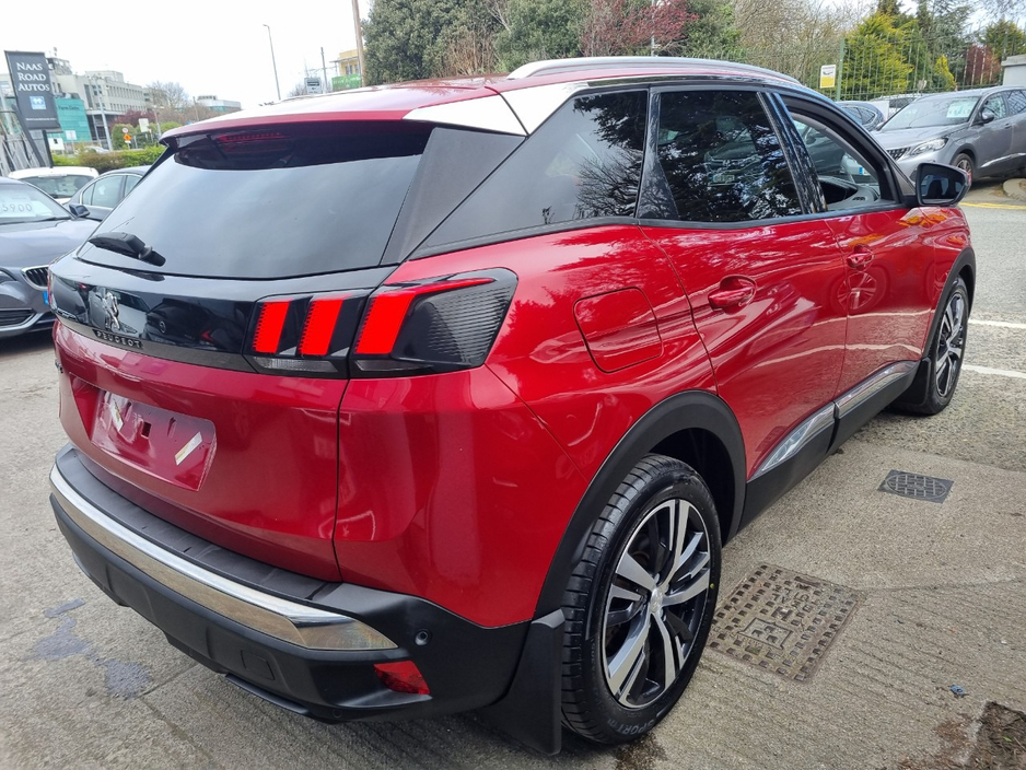2019 Peugeot 3008 - image 6