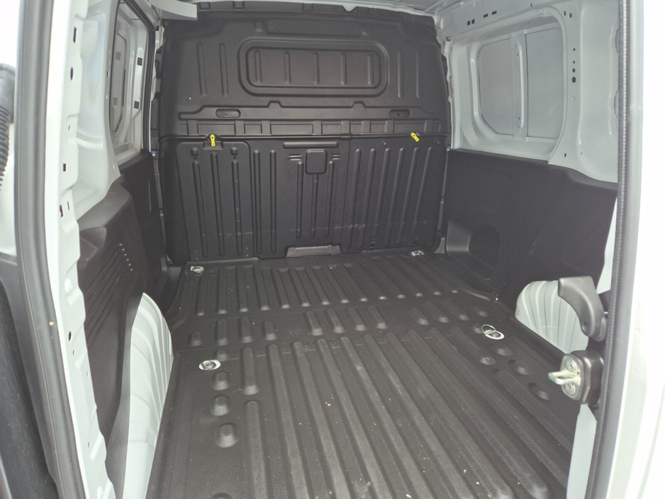 2023 Fiat Doblo - image 11