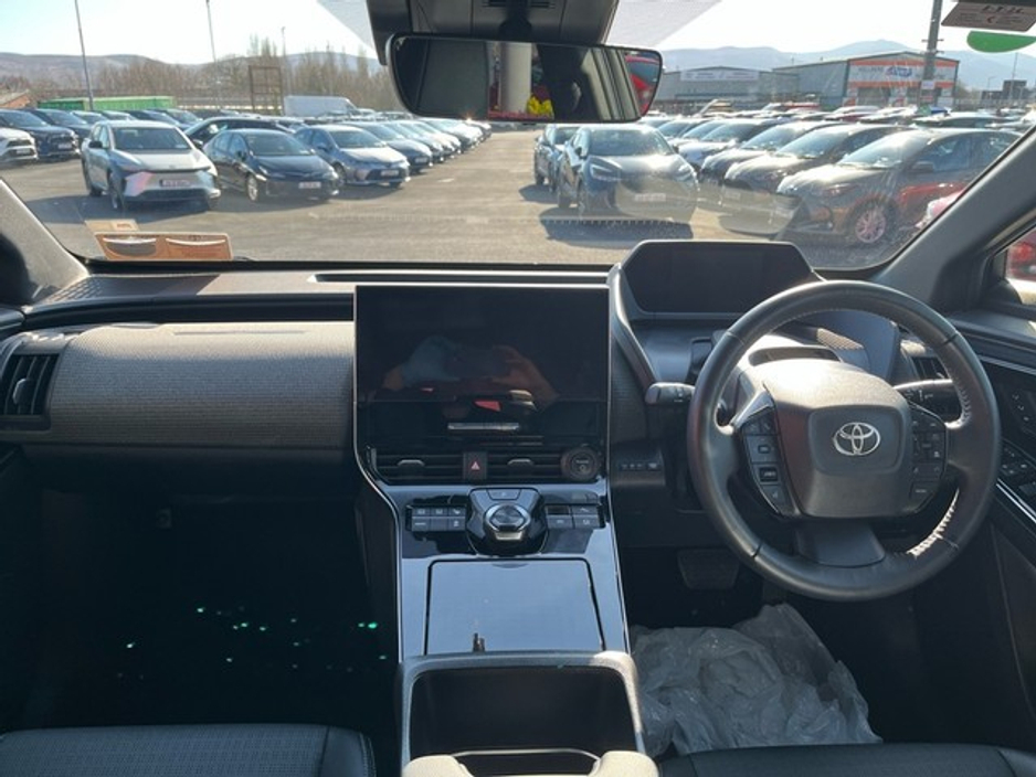 2023 Toyota bZ4X - image 8