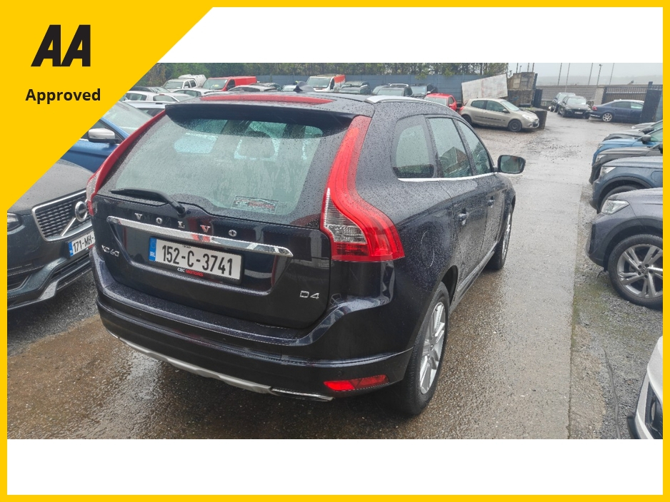 2015 Volvo XC60 - image 14