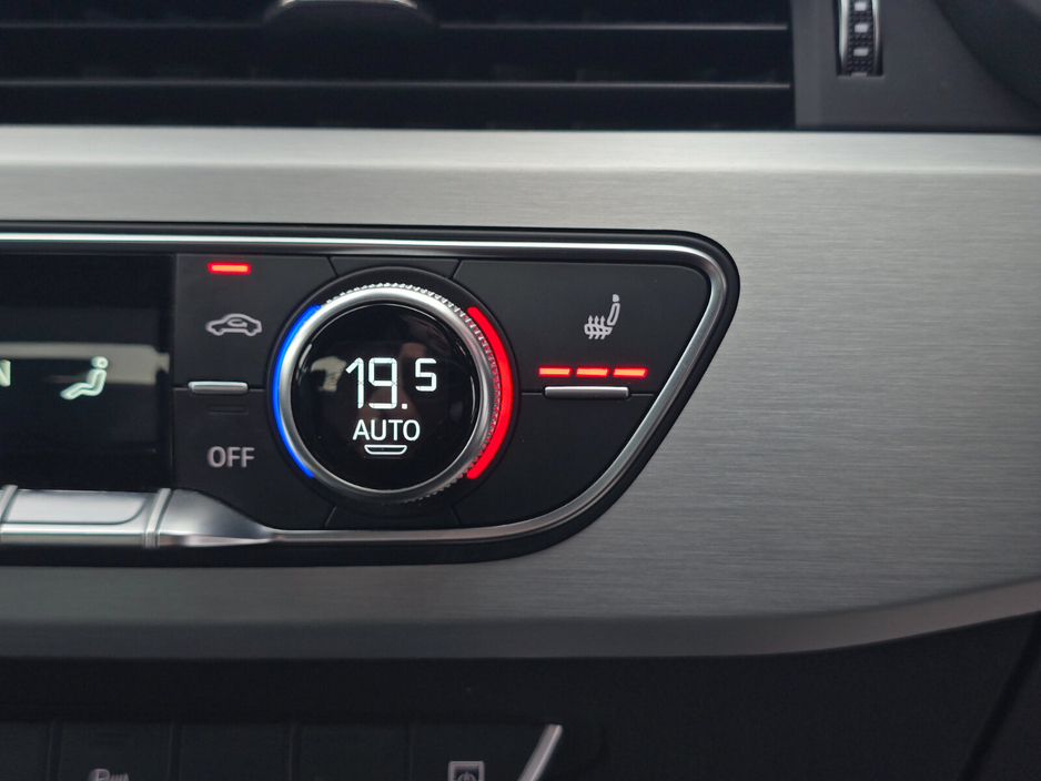 2020 Audi A4 - image 36