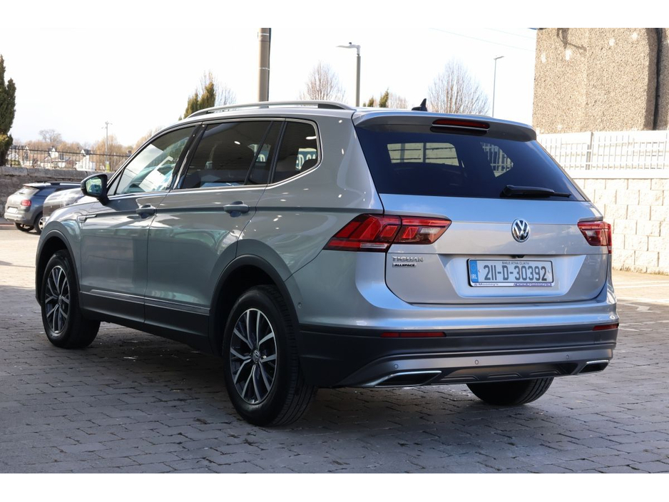 2021 Volkswagen Tiguan - image 4