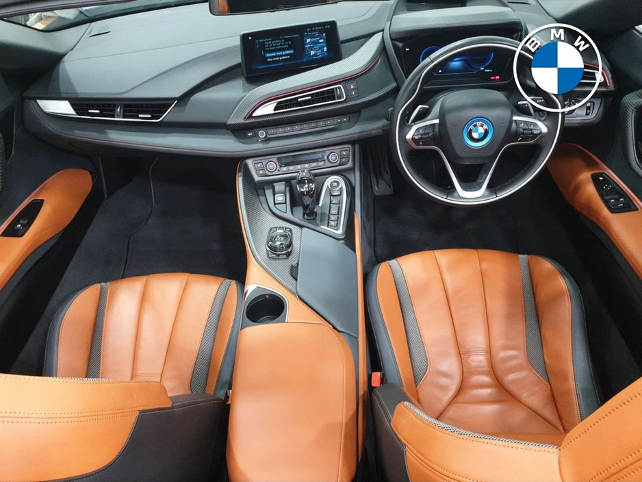 2019 BMW i8 - image 4