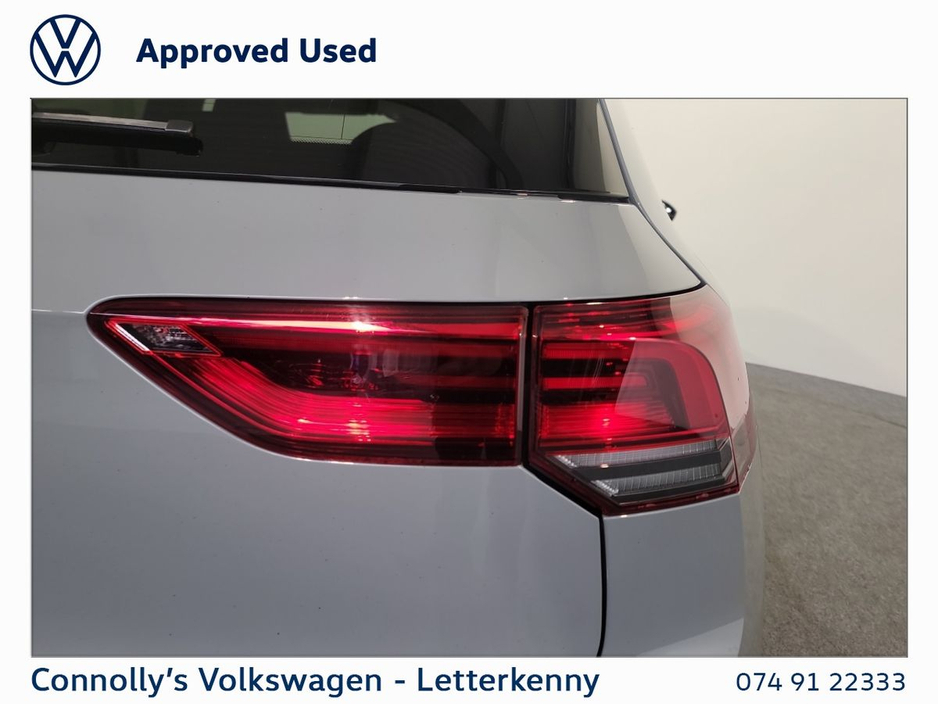 2024 Volkswagen Golf - image 13