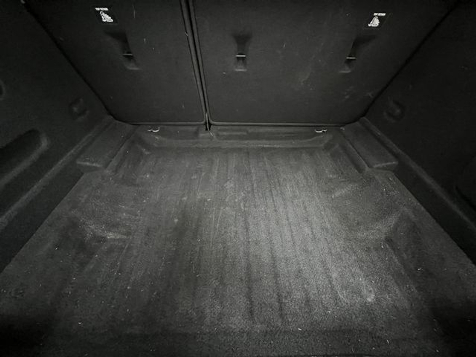 2017 Vauxhall Astra - image 10